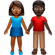 👩🏾‍🤝‍👨🏿 Emoji Mann und Frau halten Hände: mitteldunkle Hautfarbe, dunkle Hautfarbe Apple iOS 16.4.