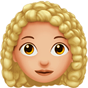 👩🏼‍🦱 Emoji Frau: mittelhelle Hautfarbe, lockiges Haar Apple iOS 16.4.