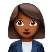 👩🏾‍💼 Emoji Büroangestellte: mitteldunkle Hautfarbe Apple iOS 16.4.