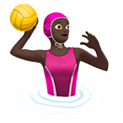 🤽🏿‍♀️ Emoji Mujer Jugando Al Waterpolo: Tono De Piel Oscuro en Apple iOS 16.4.