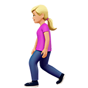 🚶🏼‍♀️ Emoji Mujer Caminando: Tono De Piel Claro Medio en Apple iOS 16.4.