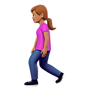 🚶🏽‍♀️ Emoji Mujer Caminando: Tono De Piel Medio en Apple iOS 16.4.