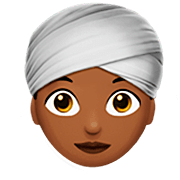👳🏾‍♀️ Emoji Mujer Con Turbante: Tono De Piel Oscuro Medio en Apple iOS 16.4.