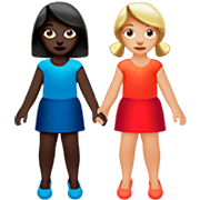 Emoji 👩🏿‍🤝‍👩🏼 Due Donne Che Si Tengono Per Mano: Carnagione Scura E Carnagione Abbastanza Chiara su Apple iOS 16.4.