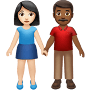 Emoji 👩🏻‍🤝‍👨🏾 Uomo E Donna Che Si Tengono Per Mano: Carnagione Chiara E Carnagione Abbastanza Scura su Apple iOS 17.4.