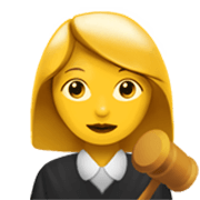 Emoji 👩‍⚖️ Giudice Donna su Apple iOS 17.4.