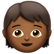 🧒🏾 Emoji Infante: Tono De Piel Oscuro Medio en Apple iOS 17.4.