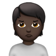 🙎🏿 Emoji Persona Haciendo Pucheros: Tono De Piel Oscuro en Apple iOS 17.4.