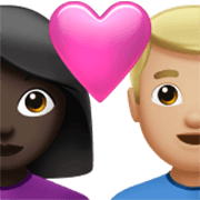 👩🏿‍❤️‍👨🏼 Emoji Liebespaar - Frau: dunkle Hautfarbe, Mann: mittelhelle Hautfarbe Apple iOS 17.4.