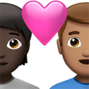 🧑🏿‍❤️‍👨🏽 Emoji Pareja Enamorada: Persona, Hombre, Tono De Piel Oscuro, Tono De Piel Medio en Apple iOS 17.4.