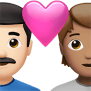 👨🏻‍❤️‍🧑🏽 Emoji Casal Apaixonado: Homem, Pessoa, Pele Clara, Pele Morena na Apple iOS 17.4.