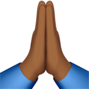 🙏🏾 Emoji Manos En Oración: Tono De Piel Oscuro Medio en Apple iOS 17.4.