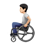 🧑🏻‍🦽 Emoji Person in manuellem Rollstuhl: helle Hautfarbe Apple iOS 17.4.