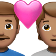Emoji 👨🏽‍❤️‍🧑🏽 Coppia Con Cuore: uomo, persona, Carnagione Olivastra su Apple iOS 17.4.