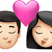 👨🏻‍❤️‍💋‍👩🏻 Emoji sich küssendes Paar - Mann: helle Hautfarbe, Frau: helle Hautfarbe Apple iOS 17.4.