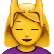 💆‍♀️ Emoji Frau, die eine Kopfmassage bekommt Apple iOS 17.4.