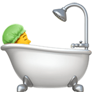 Emoji 🛀 Persona Che Fa Il Bagno su Apple iOS 17.4.
