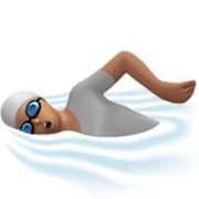 Emoji 🏊🏽 Persona Che Nuota: Carnagione Olivastra su Apple iOS 17.4.