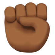 ✊🏾 Emoji erhobene Faust: mitteldunkle Hautfarbe Apple iOS 17.4.
