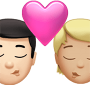 👨🏻‍❤️‍💋‍🧑🏼 Emoji Beso: Hombre, Persona, Tono De Piel Claro, Tono De Piel Claro Medio en Apple iOS 17.4.