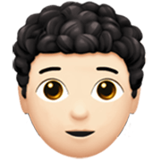 Emoji 🧑🏻‍🦱 Persona: Carnagione Chiara E Capelli Ricci su Apple iOS 17.4.