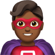 🦸🏾‍♂️ Emoji Homem Super-herói: Pele Morena Escura na Apple iOS 17.4.