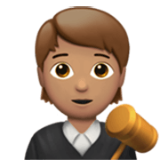 Emoji 🧑🏽‍⚖️ Giudice: Carnagione Olivastra su Apple iOS 17.4.