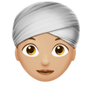 👳🏼‍♀️ Emoji Mulher Com Turbante: Pele Morena Clara na Apple iOS 17.4.
