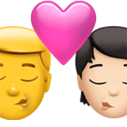 Emoji 👨‍❤️‍💋‍🧑🏻 Bacio Tra Coppia: uomo, persona, Nessun tono della pelle, Carnagione Chiara su Apple iOS 17.4.