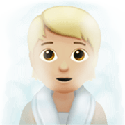 🧖🏼 Emoji Person in Dampfsauna: mittelhelle Hautfarbe Apple iOS 17.4.