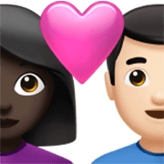 👩🏿‍❤️‍👨🏻 Emoji Pareja Enamorada - Mujer: Tono De Piel Oscuro, Hombre: Tono De Piel Claro en Apple iOS 17.4.