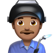 Emoji 👨🏽‍🏭 Operaio: Carnagione Olivastra su Apple iOS 17.4.
