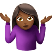🤷🏾‍♀️ Emoji Mulher Dando De Ombros: Pele Morena Escura na Apple iOS 17.4.