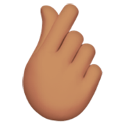 🫰🏽 Emoji Mão Com Dedo İndicador E Polegar Cruzado: Pele Morena na Apple iOS 17.4.