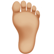 🦶🏼 Emoji Fuß: mittelhelle Hautfarbe Apple iOS 17.4.