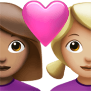 Emoji 👩🏽‍❤️‍👩🏼 Coppia Con Cuore - Donna: Carnagione Olivastra, Donna: Carnagione Abbastanza Chiara su Apple iOS 17.4.