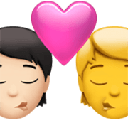 🧑🏻‍❤️‍💋‍🧑 Emoji Beso: Persona, Persona, Tono De Piel Claro, Sin tono de piel en Apple iOS 17.4.