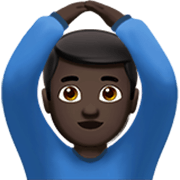🙆🏿‍♂️ Emoji Mann mit Händen auf dem Kopf: dunkle Hautfarbe Apple iOS 17.4.