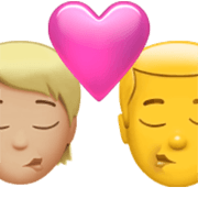 🧑🏼‍❤️‍💋‍👨 Emoji Beso: Persona, Hombre, Tono De Piel Claro Medio, Sin tono de piel en Apple iOS 17.4.