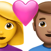 Emoji 👩‍❤️‍👨🏽 Coppia Con Cuore - Donna, Uomo: Carnagione Olivastra su Apple iOS 17.4.
