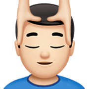 Mann, der eine Kopfmassage bekommt: helle Hautfarbe Apple iOS 17.4.