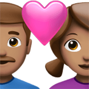 👨🏽‍❤️‍👩🏽 Emoji Pareja Enamorada - Hombre: Tono De Piel Medio, Mujer: Tono De Piel Medio en Apple iOS 17.4.