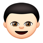 👦🏻 Emoji Niño: Tono De Piel Claro en Apple iOS 8.3.