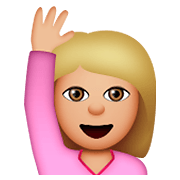 🙋🏼 Emoji Persona Con La Mano Levantada: Tono De Piel Claro Medio en Apple iOS 8.3.