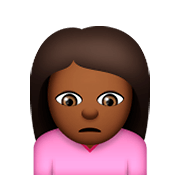 🙍🏾 Emoji Franzindo A Sobrancelha: Pele Morena Escura na Apple iOS 8.3.