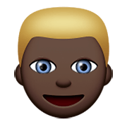 👱🏿 Emoji Pessoa: Pele Escura E Cabelo Louro na Apple iOS 8.3.