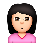 🙎🏻 Emoji Persona Haciendo Pucheros: Tono De Piel Claro en Apple iOS 8.3.