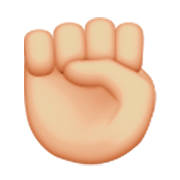 ✊🏼 Emoji Puño En Alto: Tono De Piel Claro Medio en Apple iOS 8.3.