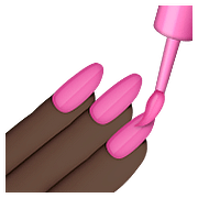 💅🏿 Emoji Pintarse Las Uñas: Tono De Piel Oscuro en Apple iOS 9.0.