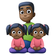 Emoji 👨🏿‍👧🏿‍👧🏿 Famiglia - Uomo, Bambina, Bambina: Carnagione Scura su Facebook 13.1.
